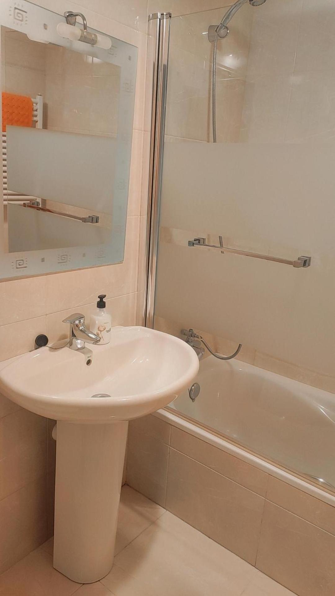 Habitacion Renfe 팜플로나 외부 사진